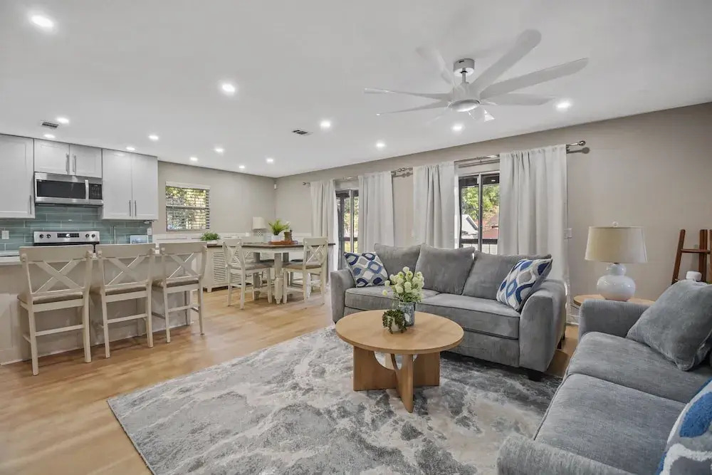 Family & Pet-friendly Home Near Beach, Downtown & Boat Ramp