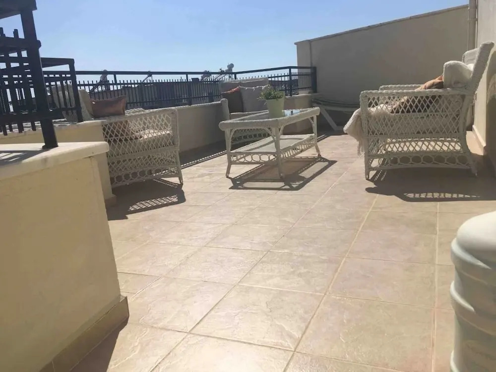 Stunning 8 bed Penthouse in Altinkum ,didim
