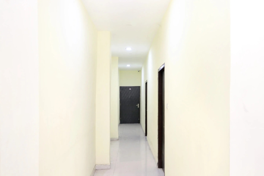 Hotel O Gian Residency