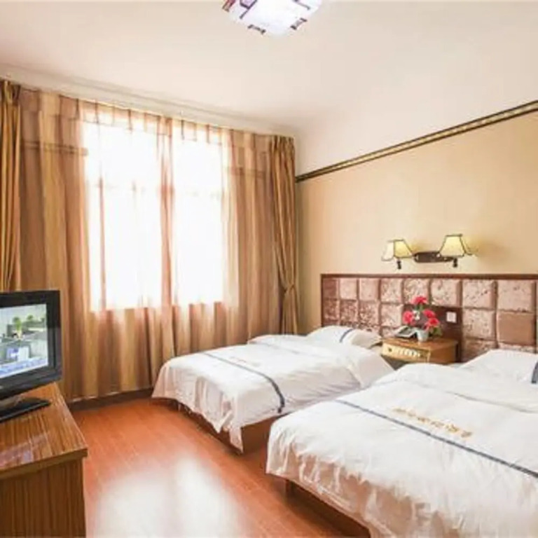 Chaoyang Shiji Hotel