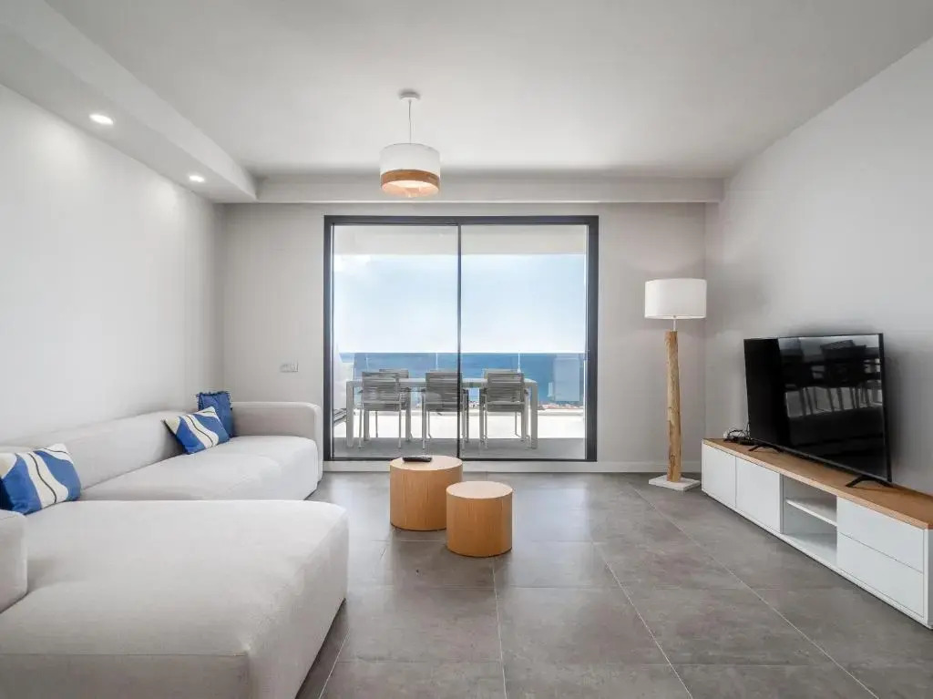 Blue Suite 2389 Sea Views