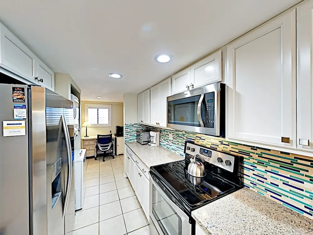 Fresh Beachy Vibe Condo Unit 204 2 Bedrooms 2 Bathrooms Condo