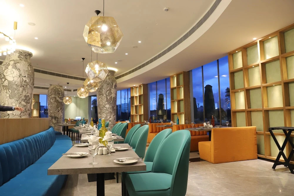 The Cruze Premium Boutique Hotel