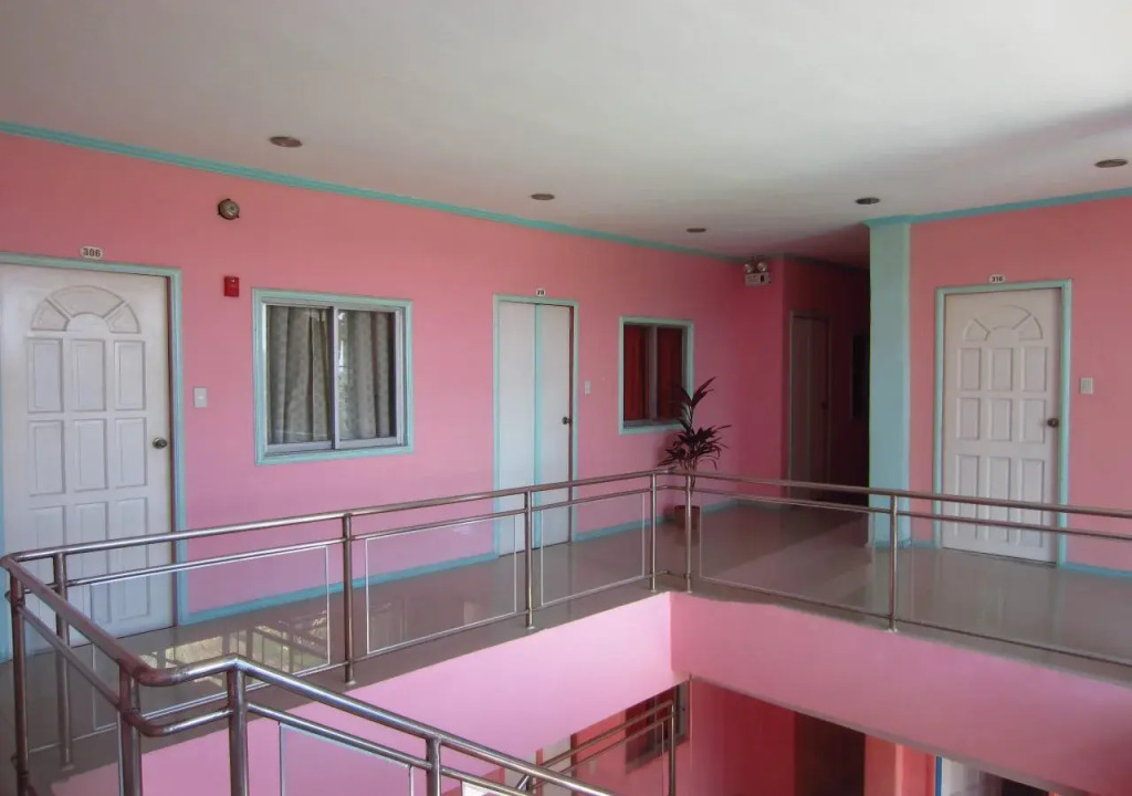John Mig Hotel