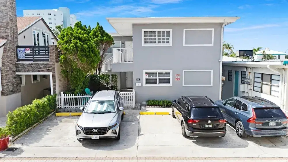 Sunshine Vibes Villa - Close to Beach