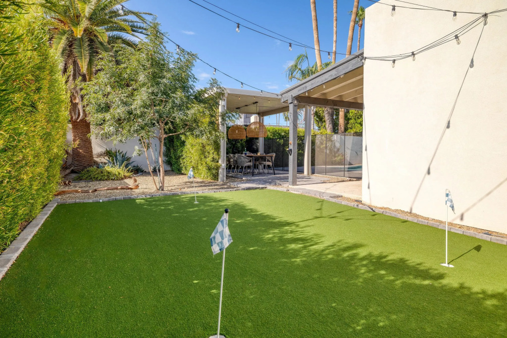 White Agate by Avantstay Pool + Spa + Putting Green Playground + Outdoor Dining Minutes to Kierland