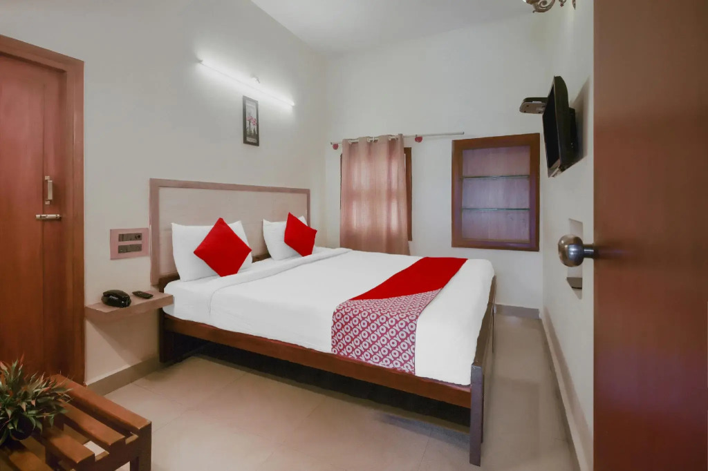 OYO Flagship 32997 Hotel Kaveri Bed & Breakfast
