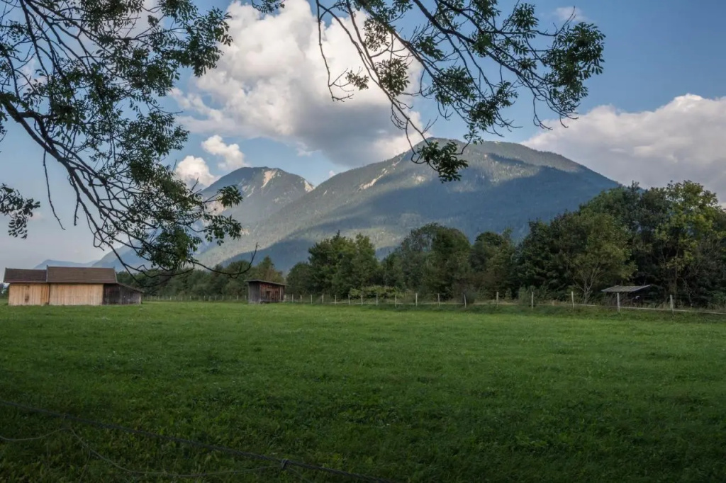 Ferienwohnungen Weiß