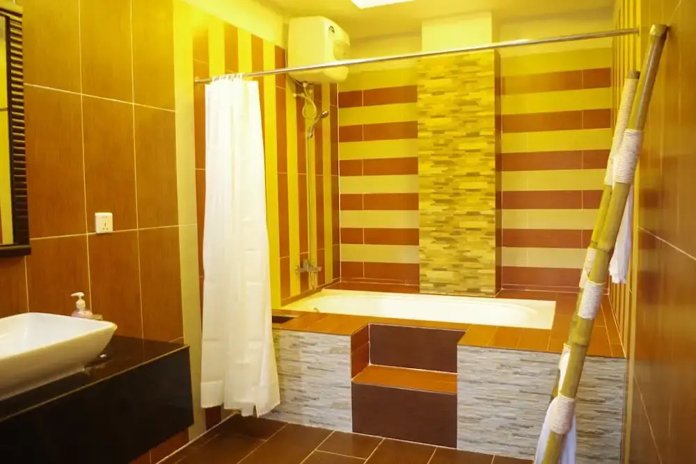 Ocean Breeze Hotel