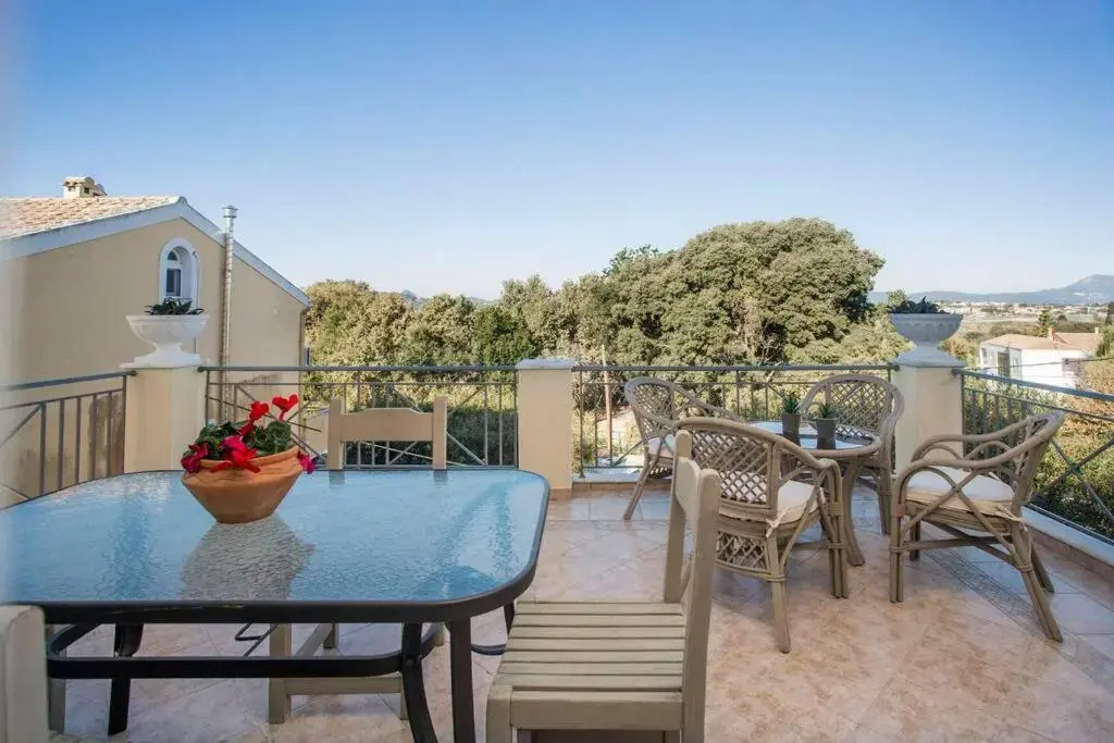 Koryfo Penthouse, 3km from Corfu Old Town (Kanoni)