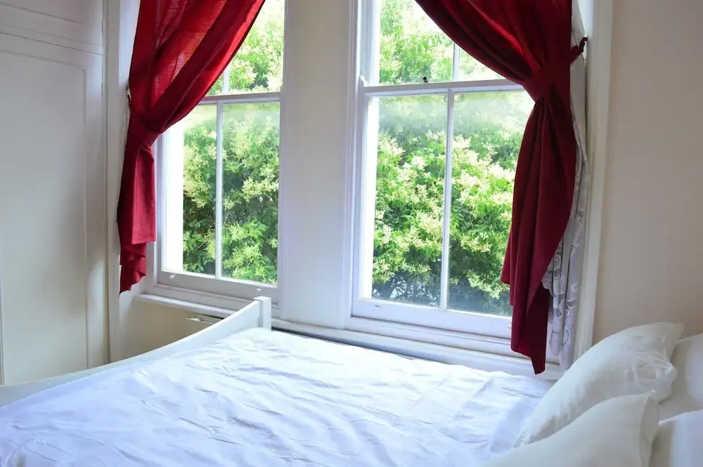 1 Bedroom Apartment in West Kensington