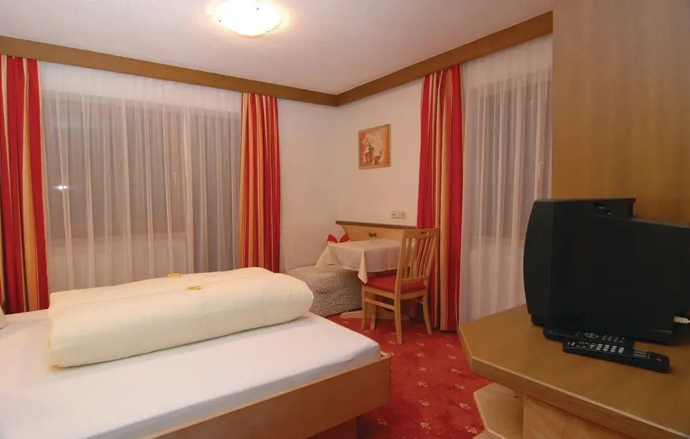 Beautiful Apartment in Kappl With 3 Bedrooms, Sauna and Wifi