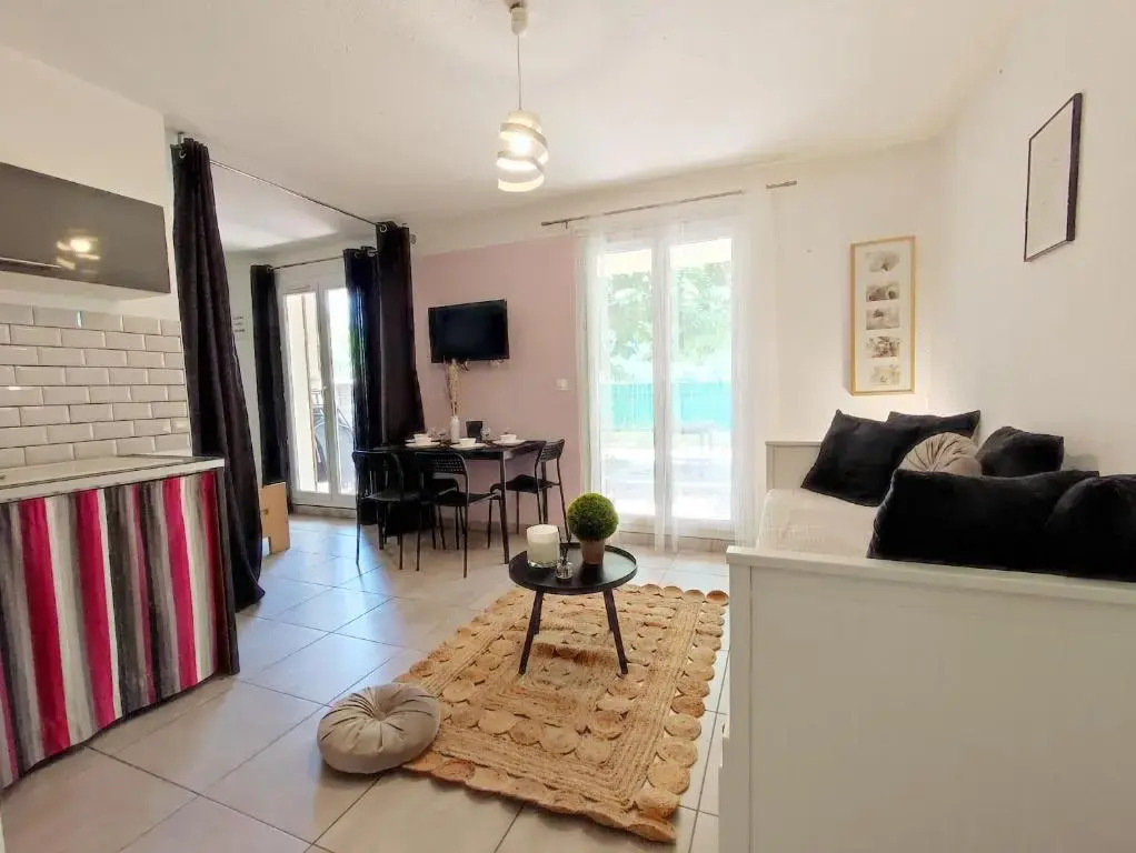 Appartement calme avec jardin privatif - 3 -