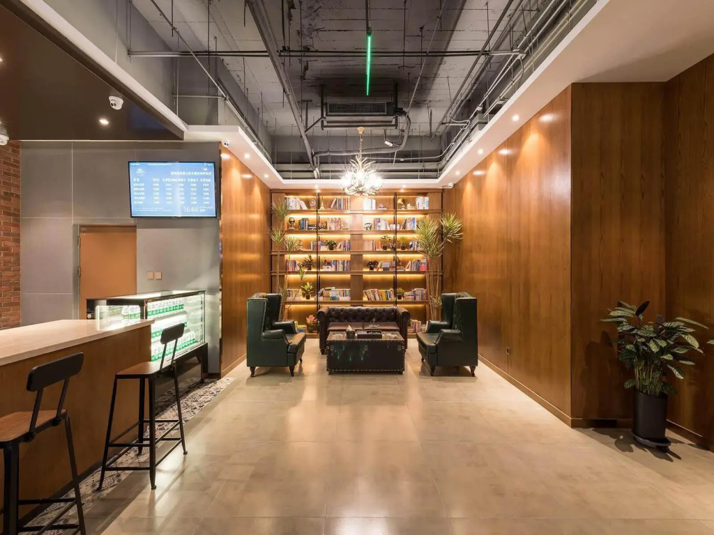 James Joyce Coffetel (Beijing Liangxiang Nanguan Metro Station)