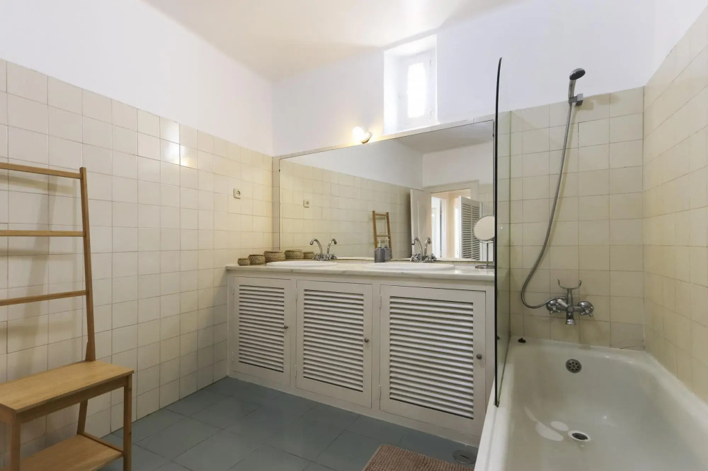 Chiado Prime Suites I by Homing