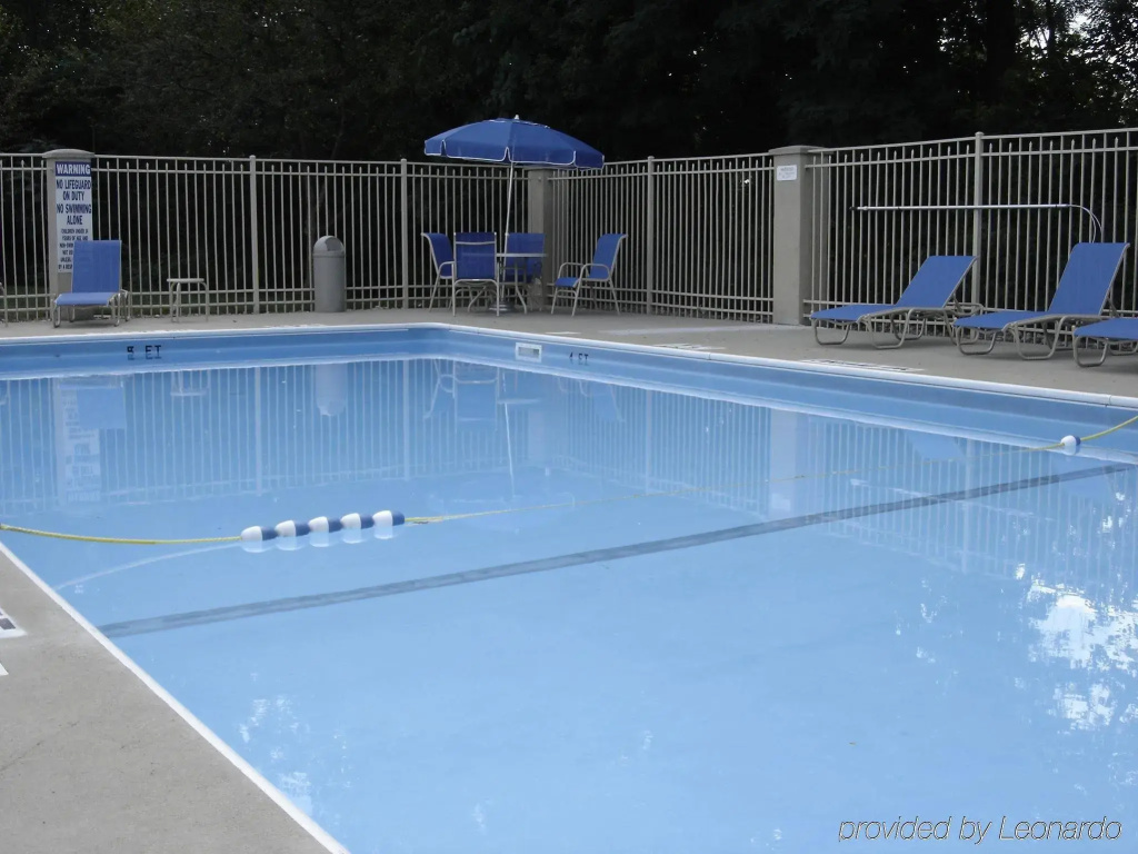 Holiday Inn Express Fremont (Angola Area)