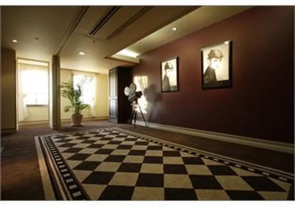Luke Plaza Hotel