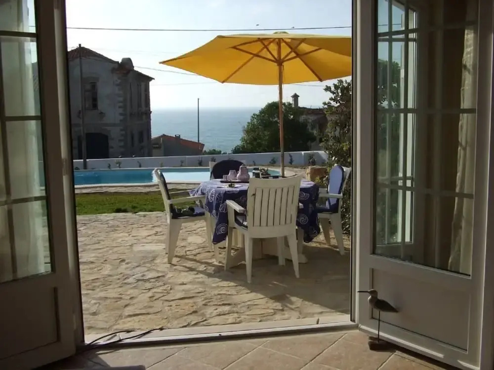 100089 -  Villa in Colares