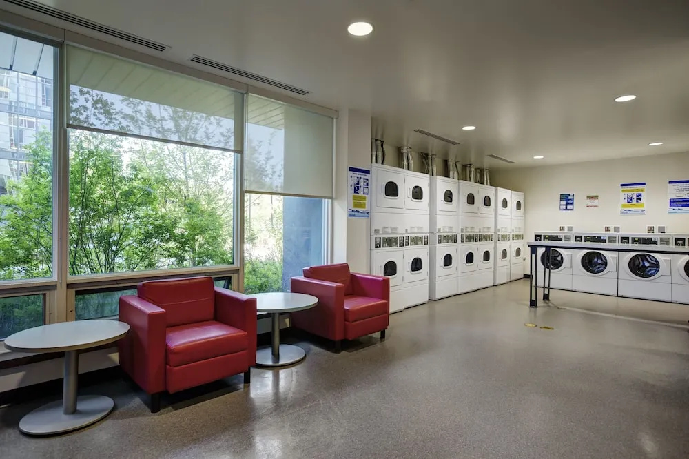 University of Calgary - Seasonal Residence