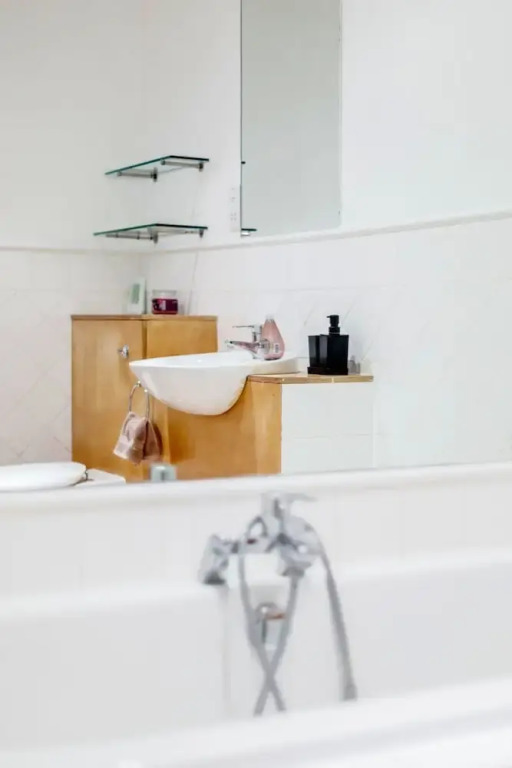 Nevern sq 2 Bed 2 Bath Cromwell