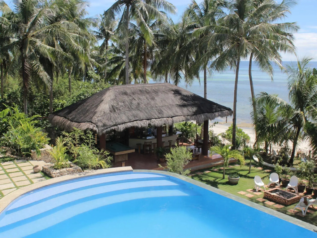 Island View Beachfront Resort