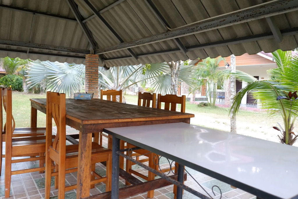Petch Anda Resort