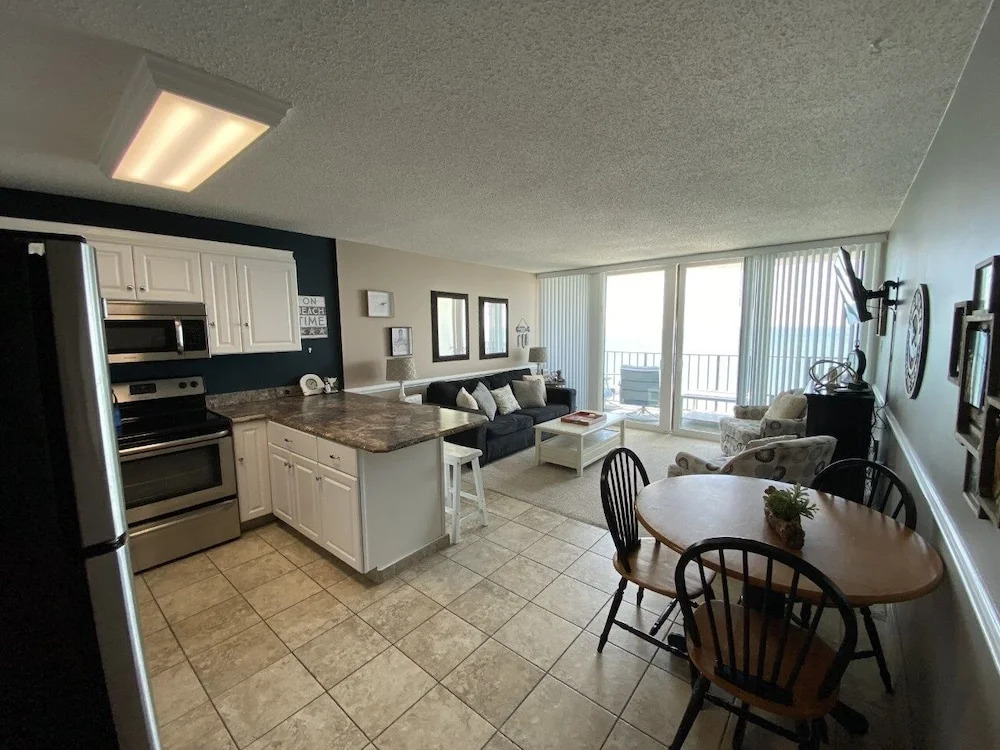 Royal Garden Resort 1205 2 Bedroom Condo by RedAwning
