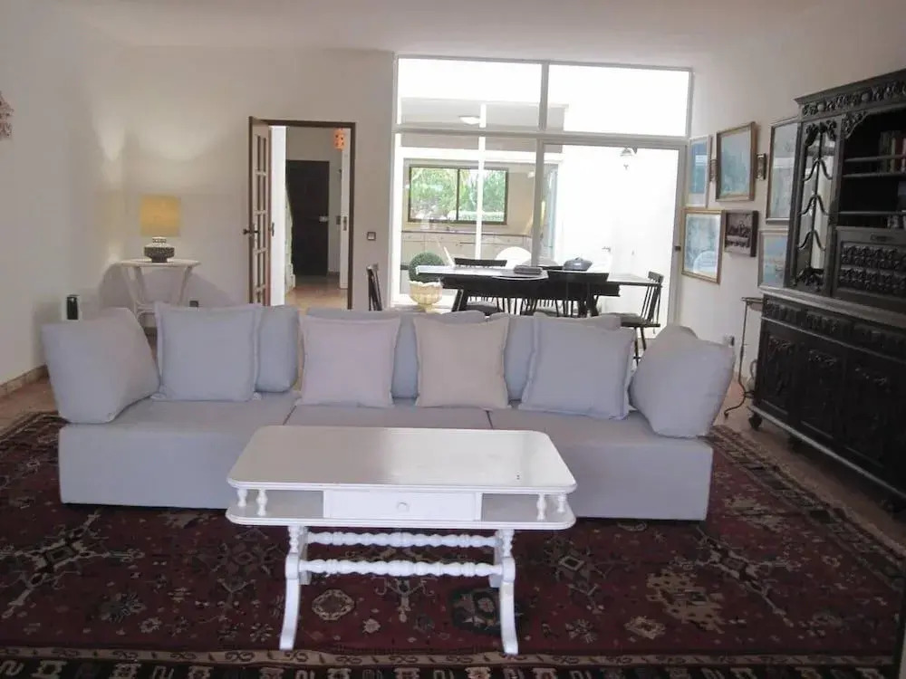 Beautiful Villa in Praia da Salema max 6 People