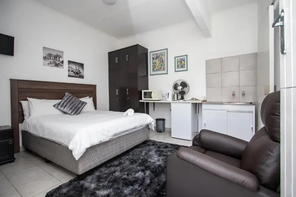 WILLOW GUEST HOUSE