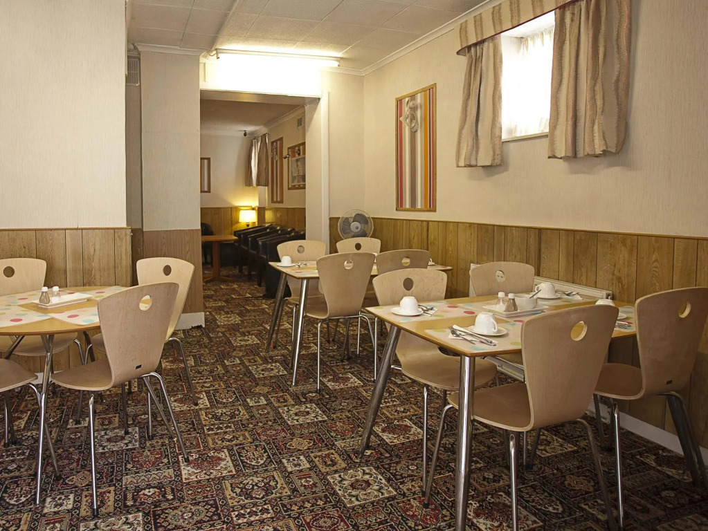 Earls Court Hotel