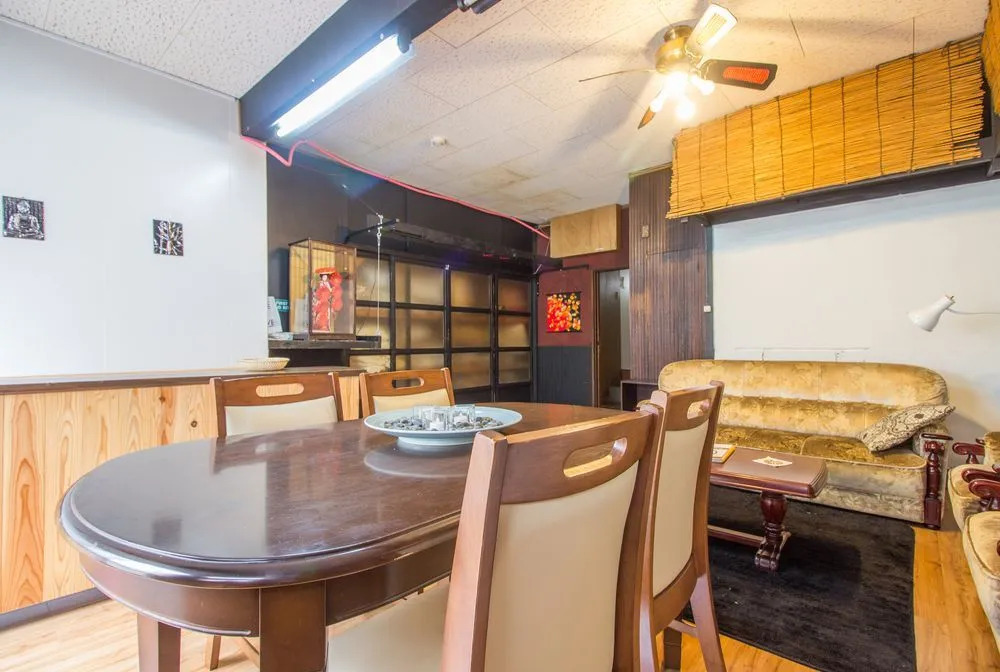 Gojo Paradiso homes restaurant and bar - Hostel