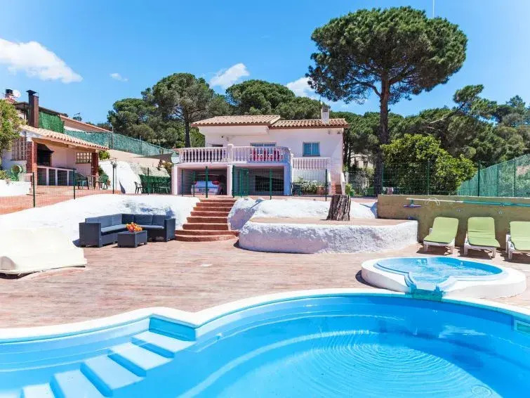 Holiday Home Mercury