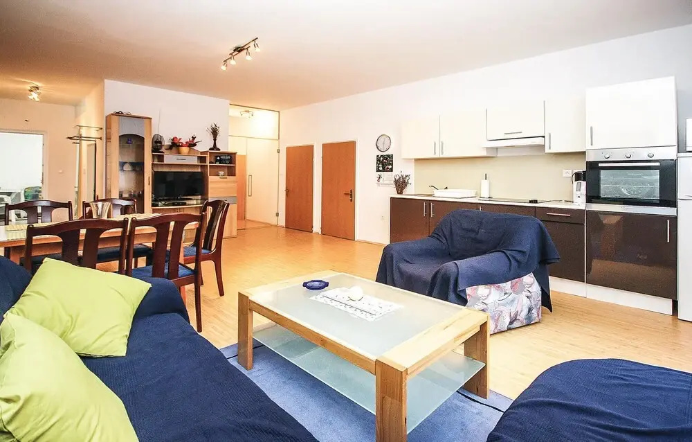 Nice Apartment in Pula With 4 Bedrooms and Wifi