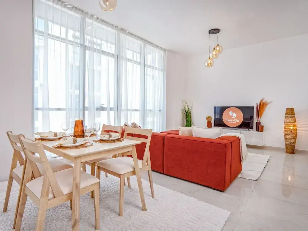 Easygo-upgraded 1bdr Polo Residence