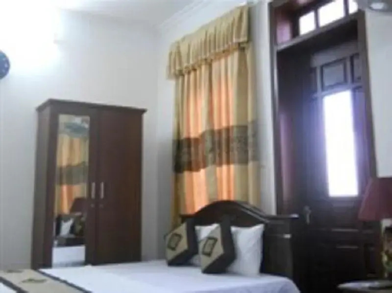 Phu Nhuan Hotel 5