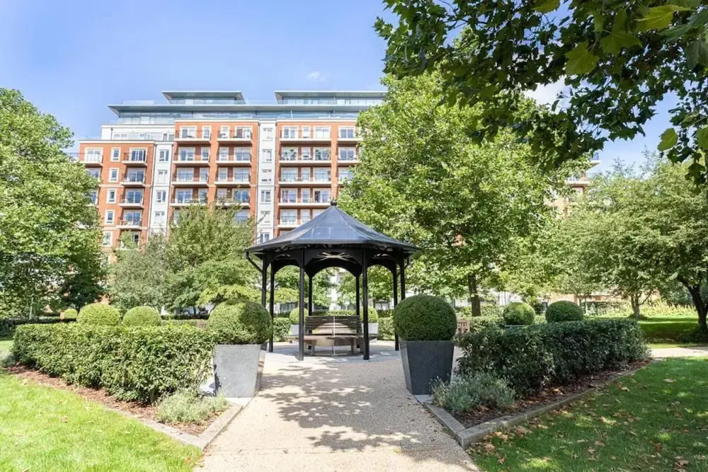 Excellent 2-bed Apartment in Colindale, London