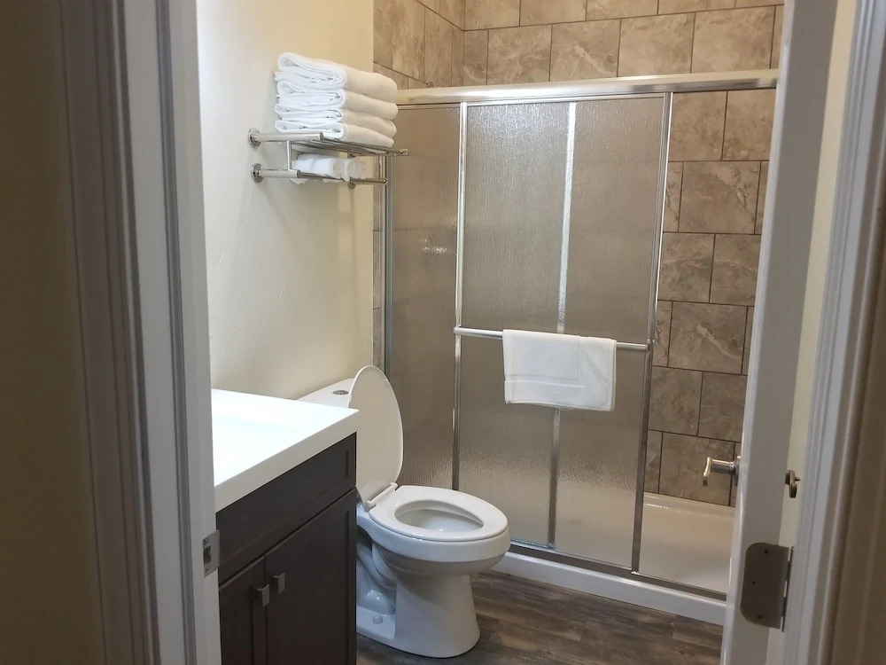 Sunset Cottage Motel Rooms