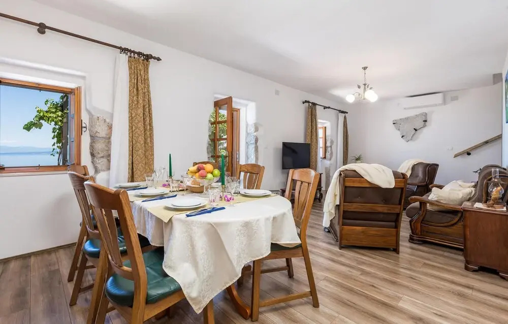 Nice Home in Sveti Anton With Outdoor Swimming Pool, Wifi and 3 Bedrooms