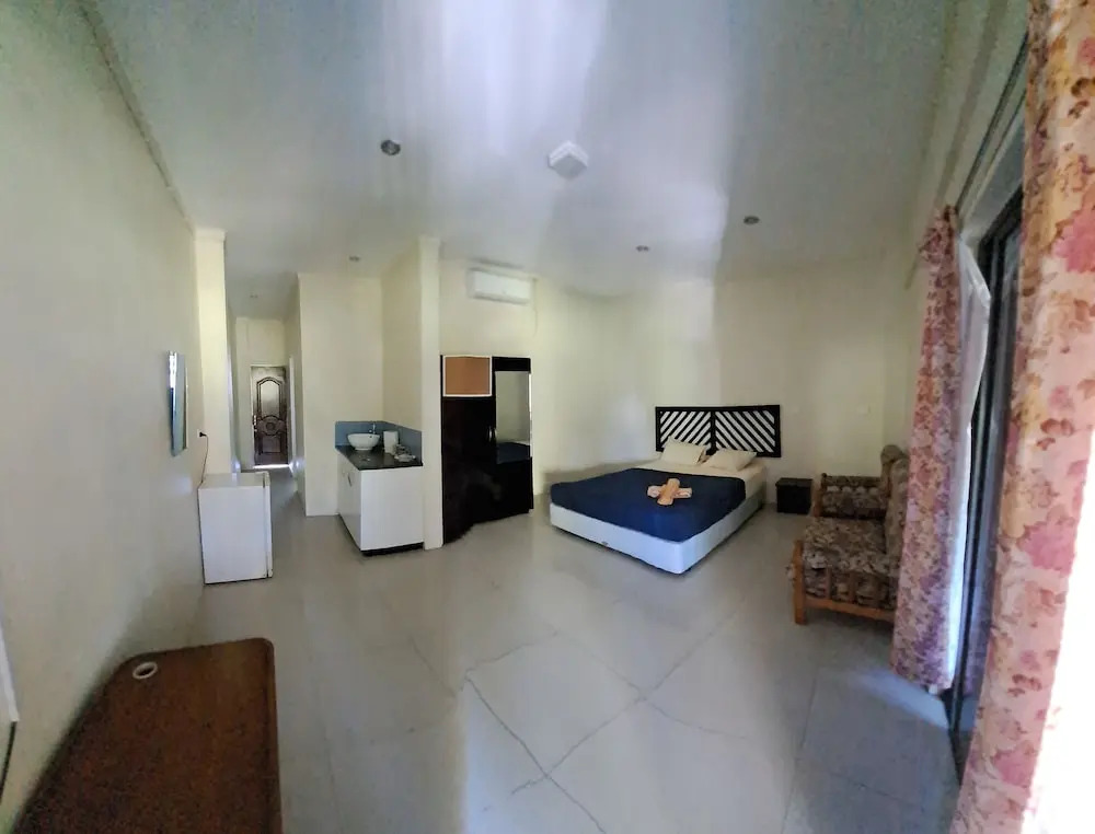 Shalini Garden Hotel & Apartments