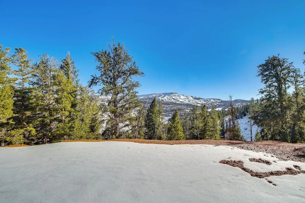 5 Mins to Brian Head Resort: Family Gem w/ Views