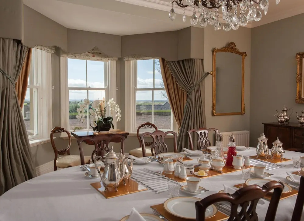West Longridge Manor B&B