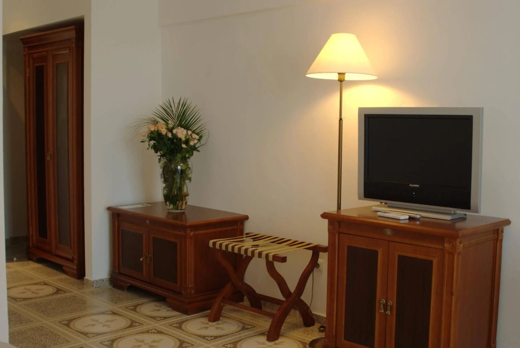 The Cliff Beach & SPA Hotel