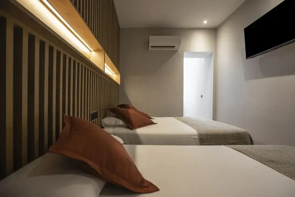 Fontanella By BCN URBAN Rooms