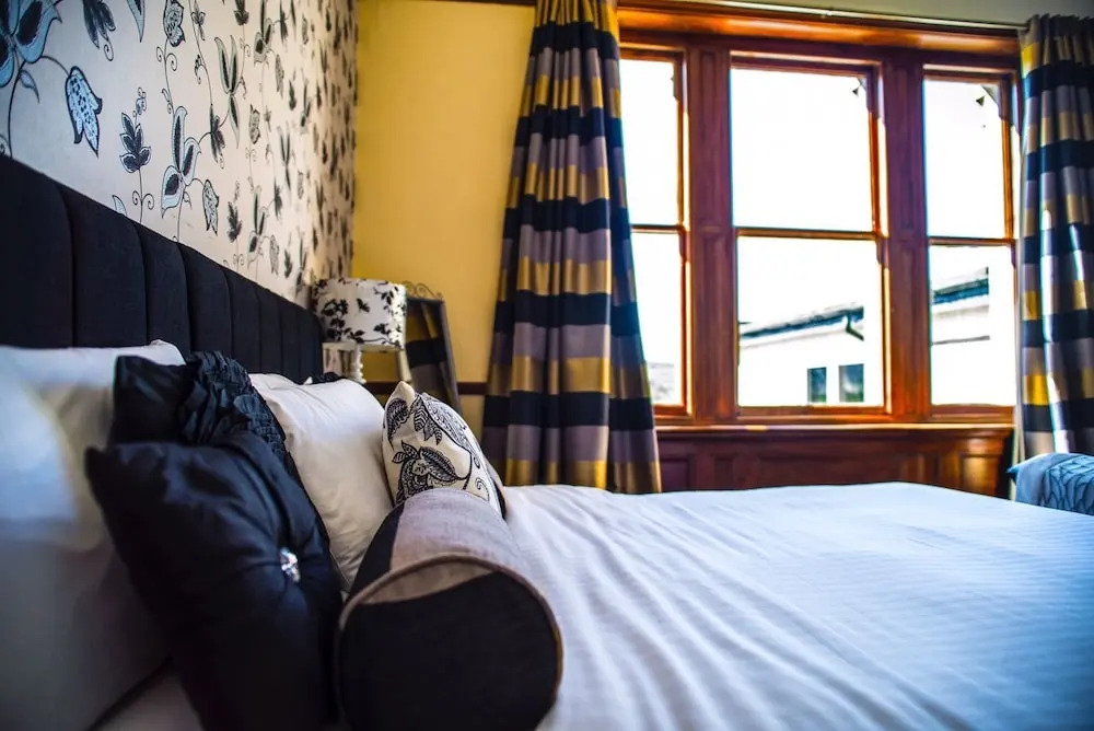 The Cleve Hotel