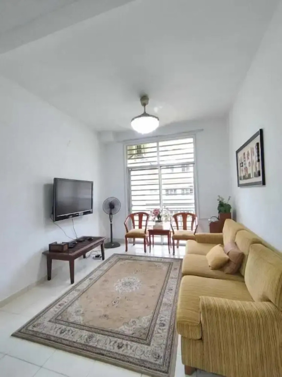 Homestay Ainis Guest House