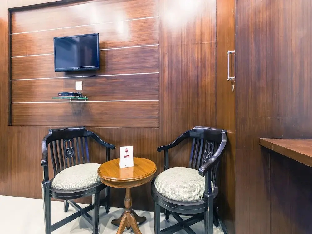 OYO 2558 Hotel R K Residency