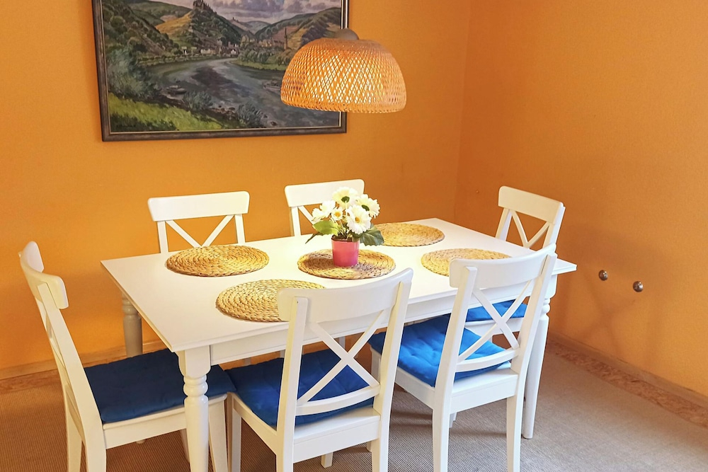 2 Bed Apt Sleeps 5 - Rooftop Terrace, Wifi