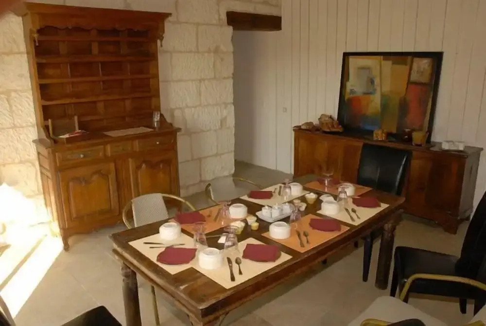 Les Pierres Daurèle Chambres dHôtes