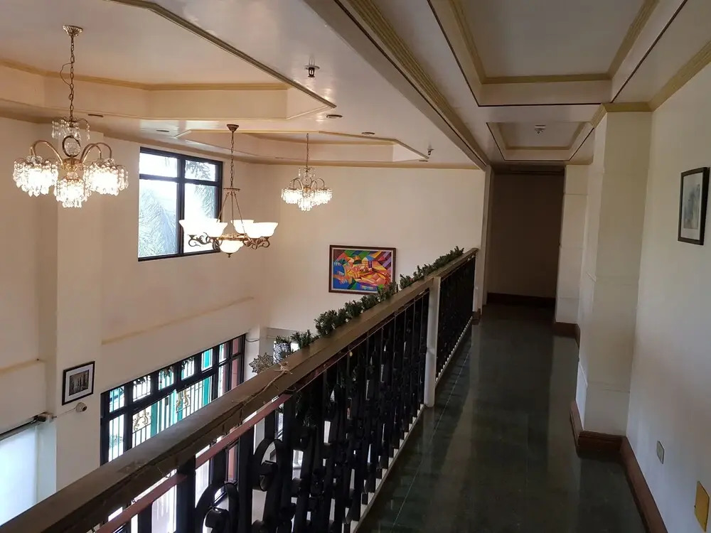 Aurelio's Mansion
