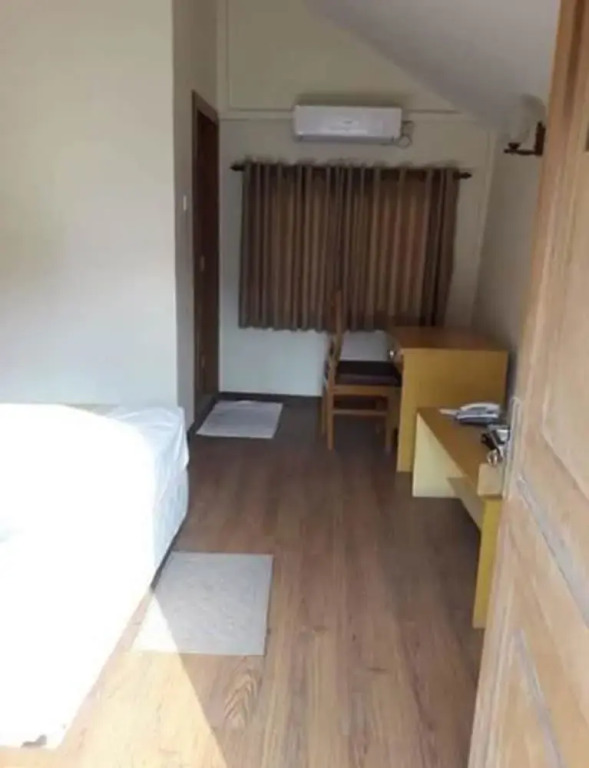 Saanvi Hotel & Restaurant